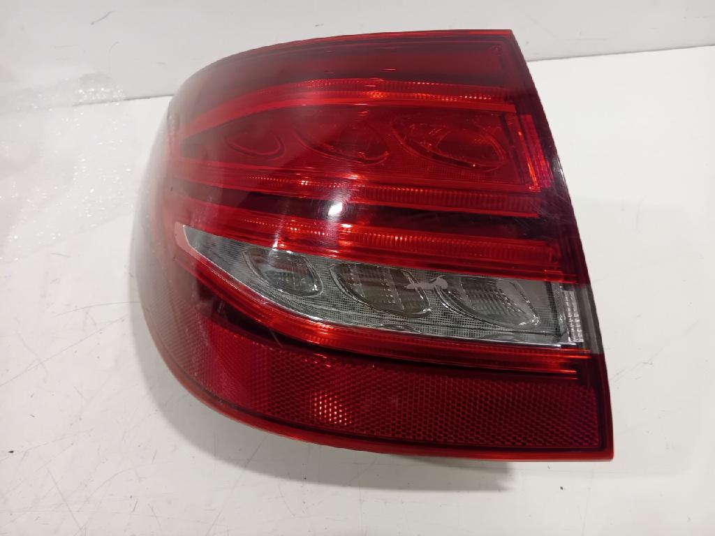R?cklicht Links Aussen A2059065100 Mercedes-Benz C Estate AMG (S205) Kombi C-450 AMG Sport 3.0 V6 24V Turbo 4-Matic (M276.823) 2016-01
