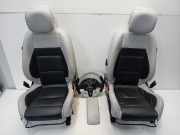 Innenausstattung Renault Megane III Grandtour (KZ) Kombi 5-drs 1.5 dCi 110 (K9K-656(K9K-G6)) 2013-12