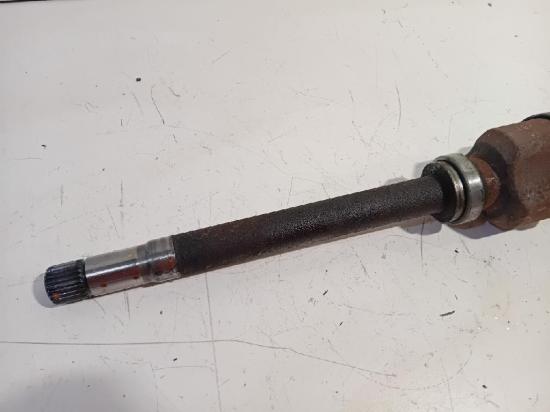 Antriebswelle Rechts Vorne 9811805880 Peugeot 2008 (CU) Gro?raumlimousine 1.2 12V e-THP PureTech 130 (EB2DTS(HNY)) 2016 Bild Antriebswelle Rechts Vorne 9811805880 Peugeot 2008 (CU) Gro?raumlimousine 1.2 12V e-THP PureTech 130 (EB2DTS(HNY)) 2016