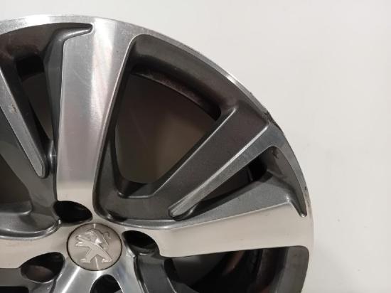 Felge 9678398277 Peugeot 2008 (CU) Gro?raumlimousine 1.2 12V e-THP PureTech 130 (EB2DTS(HNY)) 2016 Bild Felge 9678398277 Peugeot 2008 (CU) Gro?raumlimousine 1.2 12V e-THP PureTech 130 (EB2DTS(HNY)) 2016