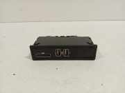 Aux/usb-Anschluss USB POORT A2058200526 Mercedes-Benz C Estate (S205) Kombi C-350 e 2.0 16V (M274.920) 2015