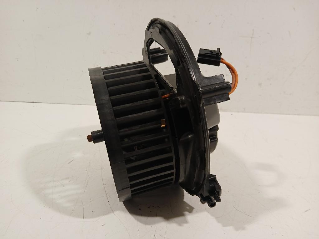 Heizgebläse Motor 5Q1819021B Seat Leon ST (5FF) Kombi 5-drs 1.6 TDI Ecomotive 16V (CRKB) 2014-12