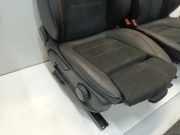 Innenausstattung Mercedes-Benz CLA (118.3) Limousine 1.3 CLA-200 Turbo 16V (M282.914) 2019-11