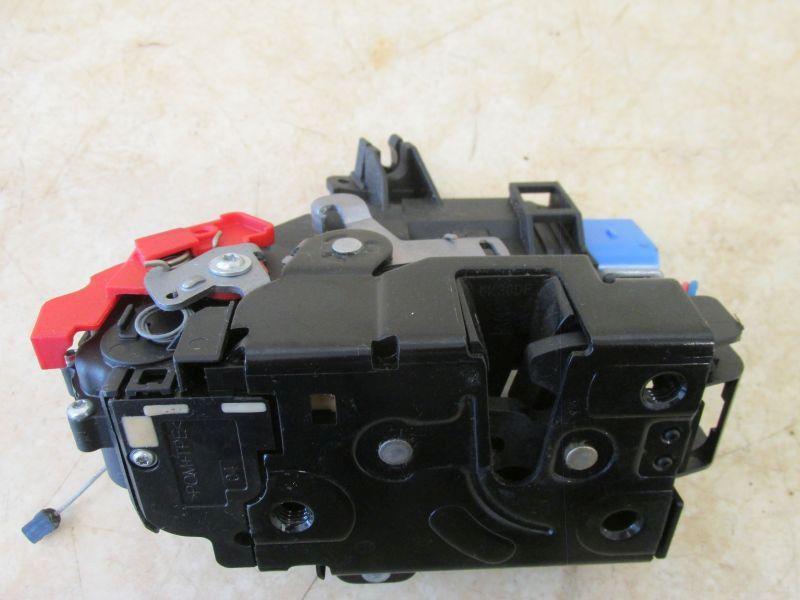 Türschloss links vorn VW GOLF PLUS (5M1, 521) 1.9 TDI 77 KW 3D1837015AB Bild Türschloss links vorn VW GOLF PLUS (5M1, 521) 1.9 TDI 77 KW 3D1837015AB