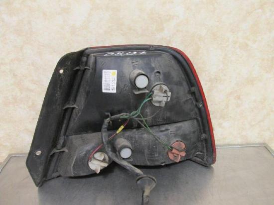 Rückleuchte links HYUNDAI ACCENT II (LC) 1.5 75 KW Bild Rückleuchte links HYUNDAI ACCENT II (LC) 1.5 75 KW