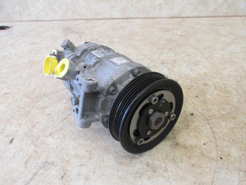 Klimakompressor VW GOLF VII (5G1) 1.6 TDI 81 KW 5Q0820803 Bild Klimakompressor VW GOLF VII (5G1) 1.6 TDI 81 KW 5Q0820803