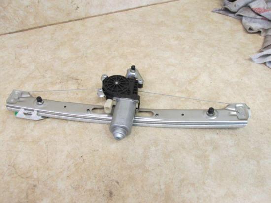 Fensterheber elek. rechts hinten hinten BMW 3 (E46) 316I 77 KW 0646264 Bild Fensterheber elek. rechts hinten hinten BMW 3 (E46) 316I 77 KW 0646264