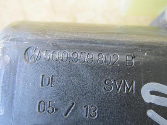 Motor Fensterheber rechts vorn VW GOLF VII (5G1) 1.6 TDI 81 KW 5Q0959802B Bild Motor Fensterheber rechts vorn VW GOLF VII (5G1) 1.6 TDI 81 KW 5Q0959802B
