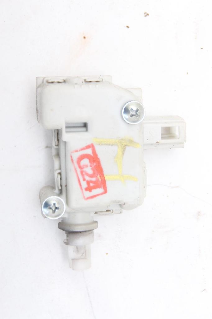 Stellmotor Heckklappe Audi A6 Avant C5 3B0959781 04-2001