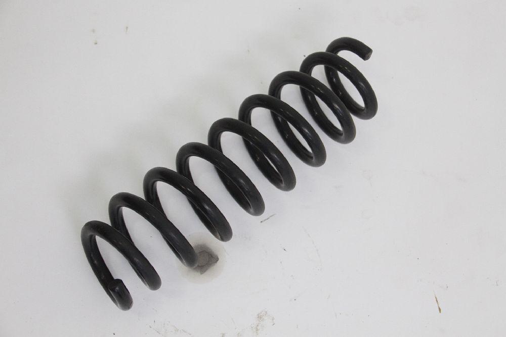 Feder hinten links BMW 1er E87 33536772440 2,0 95 KW 129 PS Benzin 11/2005