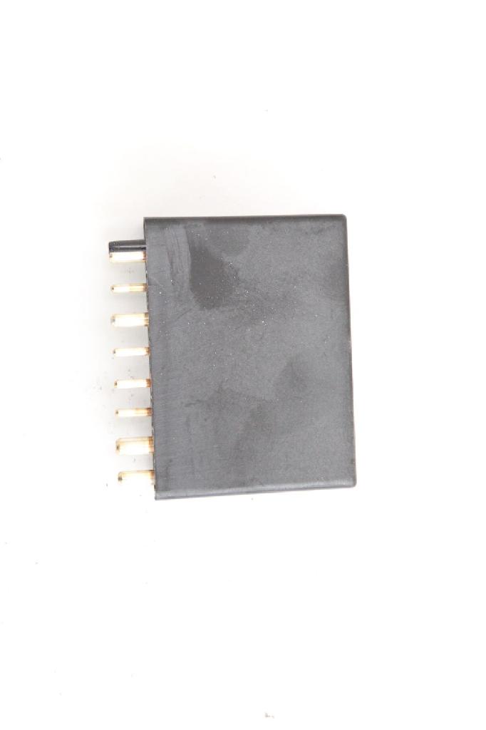 Relais Mercedes E Klasse S 124 2018210047 Blinkerrelais 2,0 100 KW 136 PS Benzin