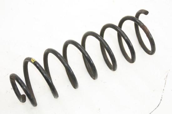 Feder hinten rechts VW GOLF 3 1H6511115J 1,9 47 KW 64 PS Diesel 08/1997 Bild Feder hinten rechts VW GOLF 3 1H6511115J 1,9 47 KW 64 PS Diesel 08/1997