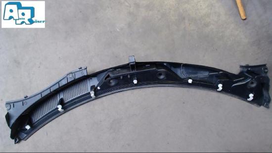 Abdeckung Wasserkasten Wischergestänge 8200136789 Scenic 1.5 dCi Comfortline JM Bj 2005 Bild Abdeckung Wasserkasten Wischergestänge 8200136789 Scenic 1.5 dCi Comfortline JM Bj 2005