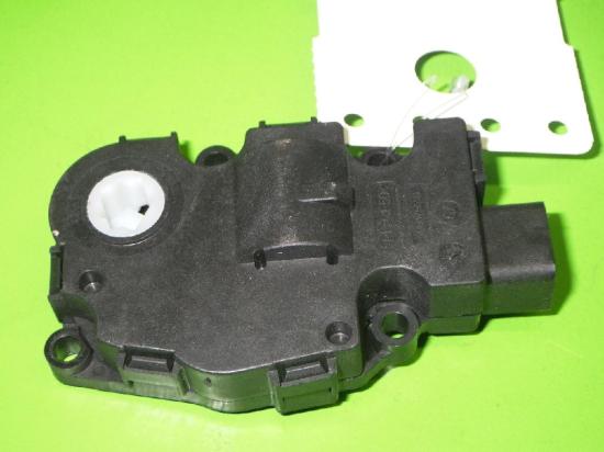 Stellmotor Lüftung rechts BMW 1 (F20) 116 i T946104 Bild Stellmotor Lüftung rechts BMW 1 (F20) 116 i T946104