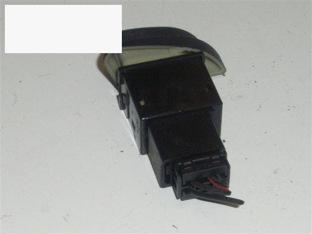 Schalter Heckscheibenheizung PROTON PERSONA 300 (C9_M) 315 GLSi Bild Schalter Heckscheibenheizung PROTON PERSONA 300 (C9_M) 315 GLSi