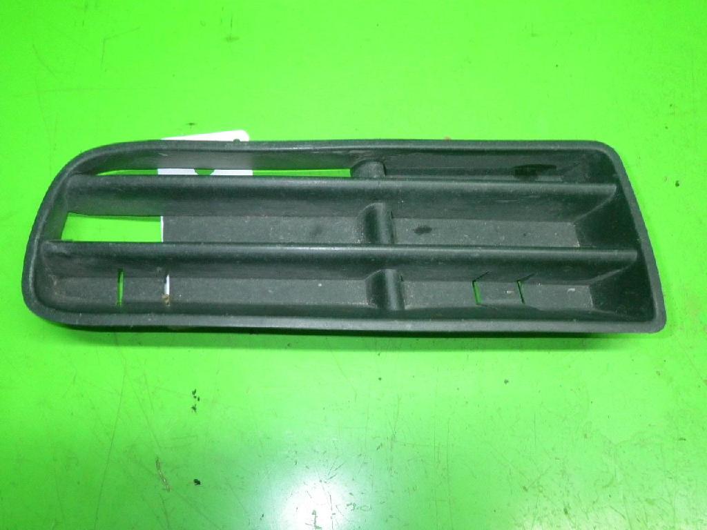 Grill Stoßfänger vorne links VW PASSAT (3A2, 35I) 1.8 1J0853665B