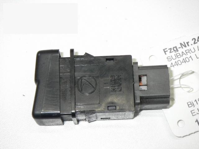 Schalter Heckscheibenheizung SUBARU LEGACY I (BC) 2000 4WD Bild Schalter Heckscheibenheizung SUBARU LEGACY I (BC) 2000 4WD