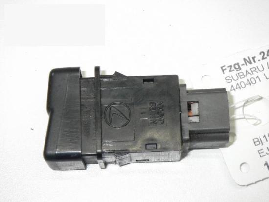 Schalter Heckscheibenheizung SUBARU LEGACY I (BC) 2000 4WD Bild Schalter Heckscheibenheizung SUBARU LEGACY I (BC) 2000 4WD