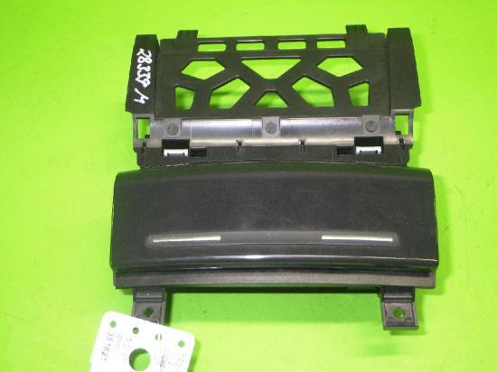 Aschenbecher vorne AUDI (NSU) A3 Sportback (8PA) 2.0 TDI 8P0857951 Bild Aschenbecher vorne AUDI (NSU) A3 Sportback (8PA) 2.0 TDI 8P0857951