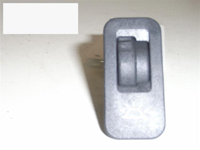 Schalter Innenleuchte PEUGEOT 206 Schrägheck (2A/C) 1.6 i Bild Schalter Innenleuchte PEUGEOT 206 Schrägheck (2A/C) 1.6 i