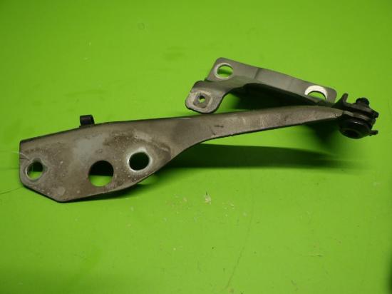 Motorhaubenscharnier rechts VOLVO C30 D5 30753598 Bild Motorhaubenscharnier rechts VOLVO C30 D5 30753598