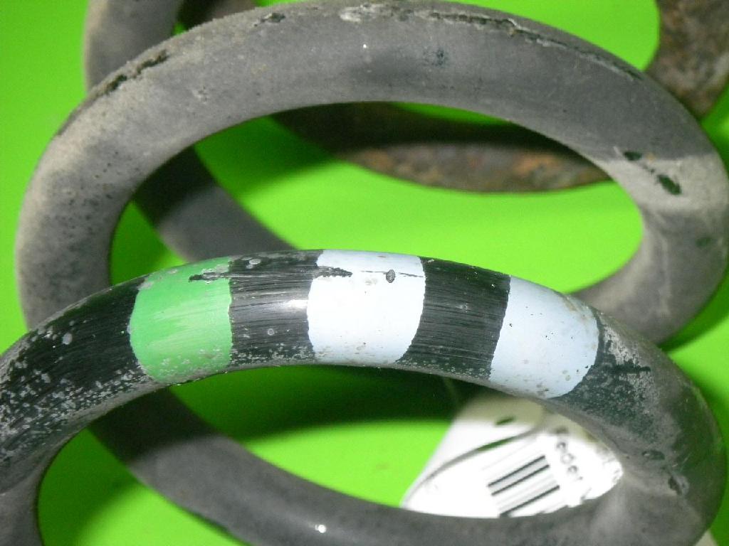 Feder vorne links MERCEDES-BENZ C-KLASSE Kombi (S202) C 240 T (202.086) 2023211904