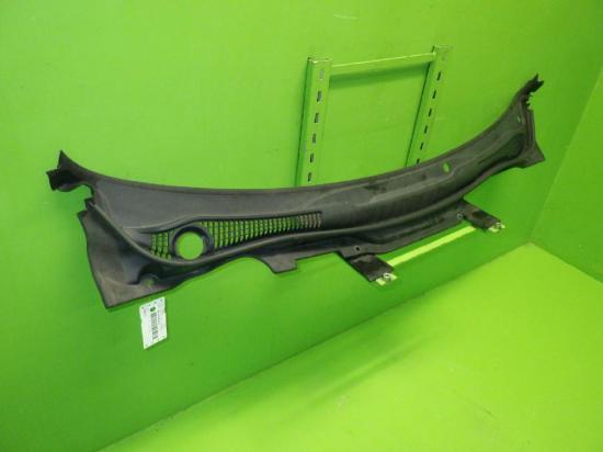 Windlaufblech VOLVO C30 D5 30745377 Bild Windlaufblech VOLVO C30 D5 30745377