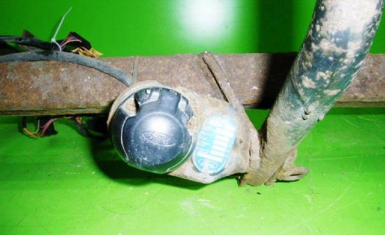 Anh?ngerkupplung FORD MONDEO I Kombi (BNP) 1.6 i 16V Bild Anh?ngerkupplung FORD MONDEO I Kombi (BNP) 1.6 i 16V