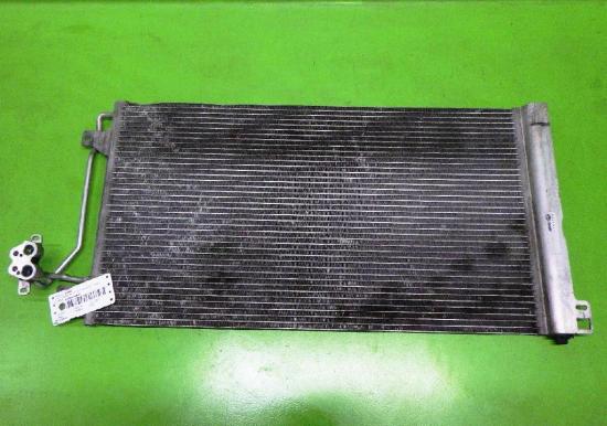 Kondensator VW TRANSPORTER T5 Pritsche/Fahrgestell (7JD, 7JE, 7JL, 7JY, 7JZ 2.5 TDI 7H0820411E Bild Kondensator VW TRANSPORTER T5 Pritsche/Fahrgestell (7JD, 7JE, 7JL, 7JY, 7JZ 2.5 TDI 7H0820411E