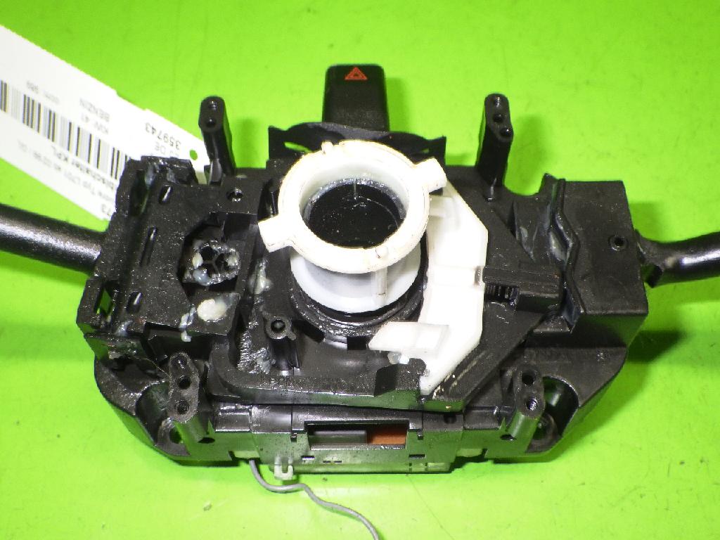 Kombischalter Blinkerschalter Wischerschalter DAIHATSU CUORE V (L7_) 1.0 i (L701) Bild Kombischalter Blinkerschalter Wischerschalter DAIHATSU CUORE V (L7_) 1.0 i (L701)