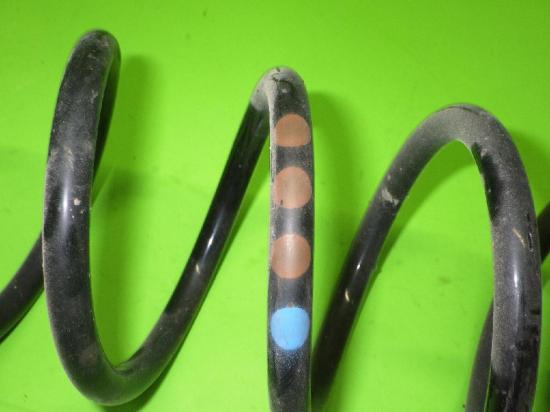 Feder hinten rechts VW GOLF VI (5K1) 2.0 TDI Bild Feder hinten rechts VW GOLF VI (5K1) 2.0 TDI