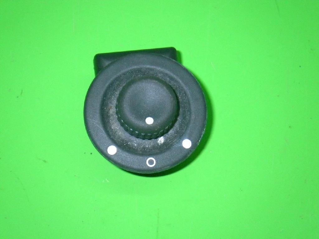 Schalter Außenspiegel RENAULT CLIO II (BB0/1/2_, CB0/1/2_) 1.2 16V (BB05, BB0W, BB11, BB27 7700429992C Bild Schalter Außenspiegel RENAULT CLIO II (BB0/1/2_, CB0/1/2_) 1.2 16V (BB05, BB0W, BB11, BB27 7700429992C