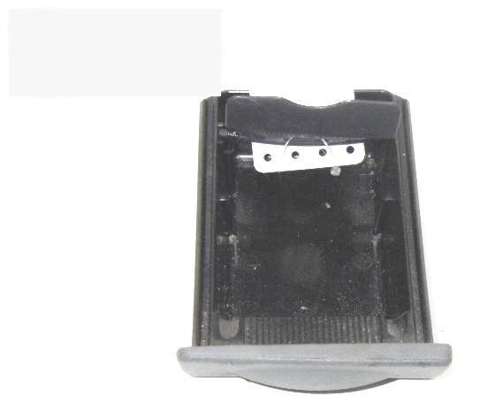 Aschenbecher vorne DAEWOO bis12'04 KALOS (KLAS) 1.4 16V Bild Aschenbecher vorne DAEWOO bis12'04 KALOS (KLAS) 1.4 16V