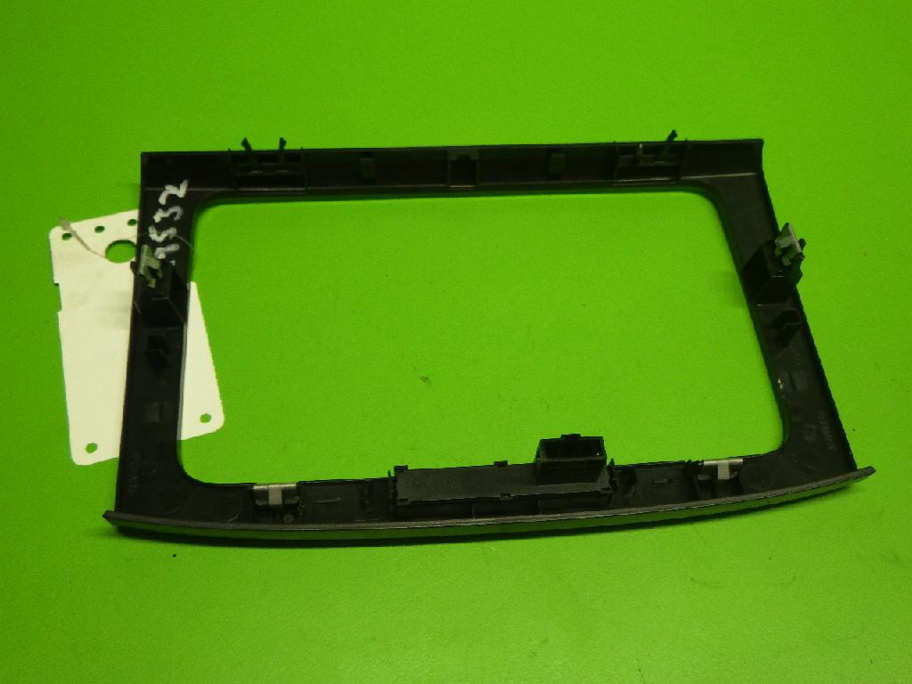 Blende Armaturenbrett VW PASSAT Variant (3C5) 2.0 TDI 3C0858069M Bild Blende Armaturenbrett VW PASSAT Variant (3C5) 2.0 TDI 3C0858069M