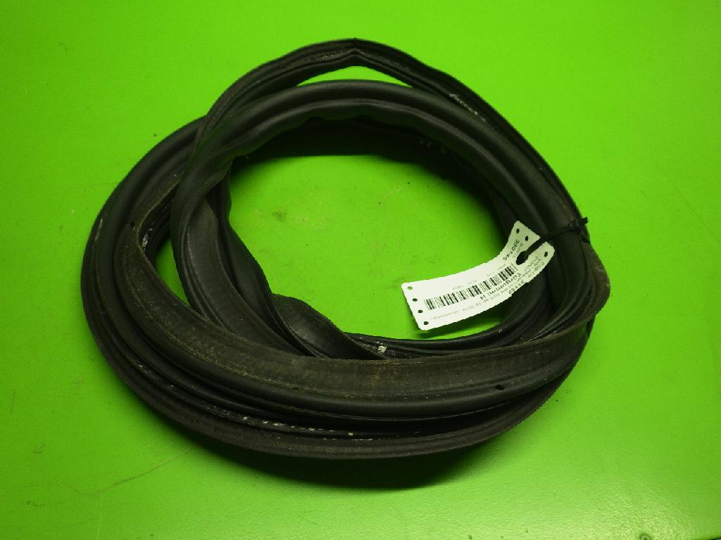 Dichtung Heckklappe VW PASSAT Variant (3G5) 2.0 TDI Bild Dichtung Heckklappe VW PASSAT Variant (3G5) 2.0 TDI