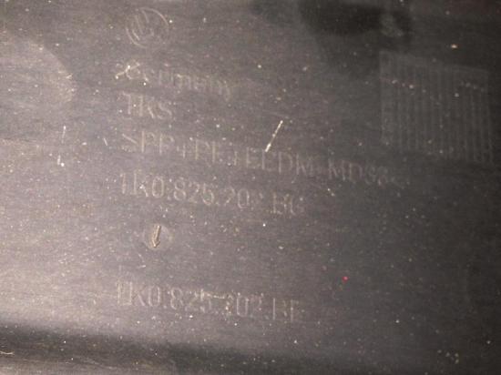 Unterbodenschutz Unterfahrschutz rechts VW GOLF VI (5K1) 2.0 TDI 1K0825202BG Bild Unterbodenschutz Unterfahrschutz rechts VW GOLF VI (5K1) 2.0 TDI 1K0825202BG