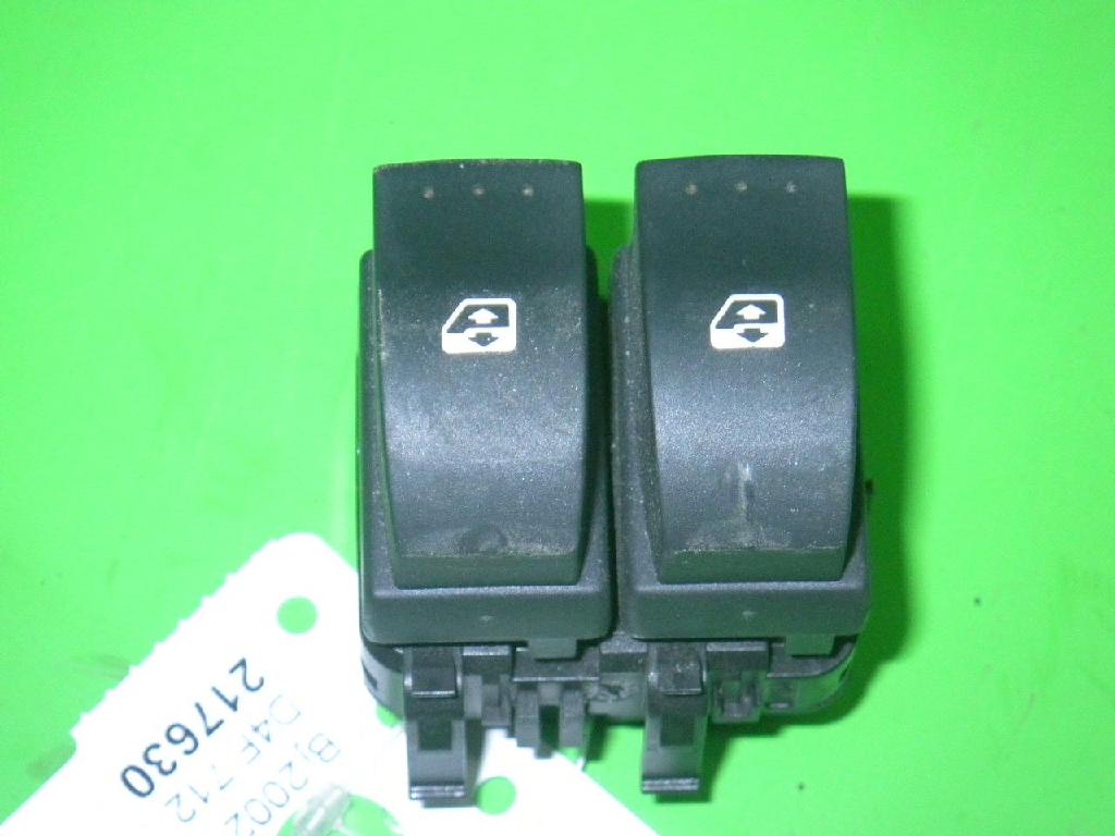 Schalter Fensterheber Tür links RENAULT CLIO II (BB0/1/2_, CB0/1/2_) 1.2 16V (BB05, BB0W, BB11, BB27 8200060045 Bild Schalter Fensterheber Tür links RENAULT CLIO II (BB0/1/2_, CB0/1/2_) 1.2 16V (BB05, BB0W, BB11, BB27 8200060045