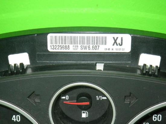 Kombiinstrumente Tacho OPEL ASTRA H Caravan (A04) 1.9 CDTI (L35) 13225988XJ Bild Kombiinstrumente Tacho OPEL ASTRA H Caravan (A04) 1.9 CDTI (L35) 13225988XJ