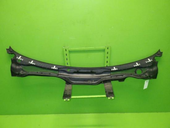 Windlaufblech VOLVO C30 D5 30745377 Bild Windlaufblech VOLVO C30 D5 30745377