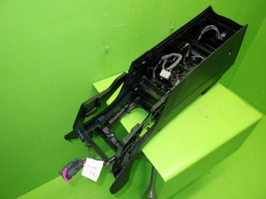 Mittelkonsole OPEL INSIGNIA Caravan 2.0 Turbo 4x4 Bild Mittelkonsole OPEL INSIGNIA Caravan 2.0 Turbo 4x4