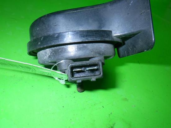 Hochtonhorn Hupe VW PASSAT Variant (3B5) 1.9 TDI 8D0951223A Bild Hochtonhorn Hupe VW PASSAT Variant (3B5) 1.9 TDI 8D0951223A