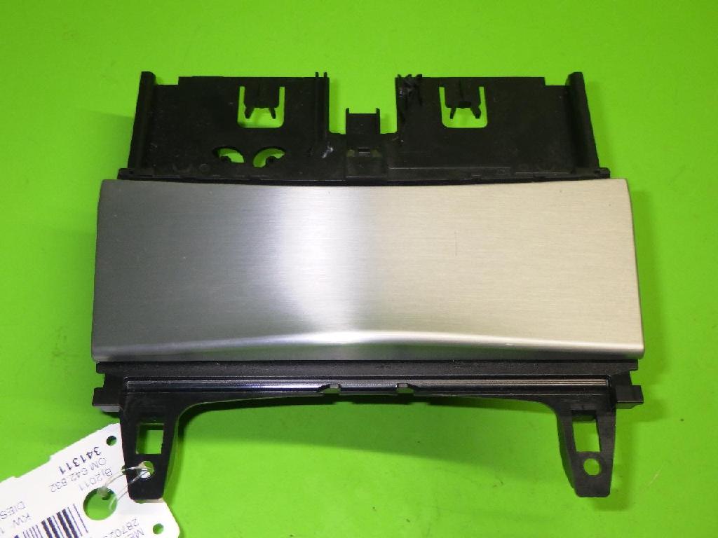 Aschenbecher vorne MERCEDES-BENZ C-KLASSE Kombi (S204) C 350 CDI 4-matic (204.292) A2046801350 Bild Aschenbecher vorne MERCEDES-BENZ C-KLASSE Kombi (S204) C 350 CDI 4-matic (204.292) A2046801350