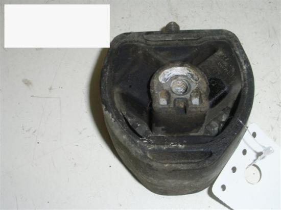 Silentblock Getriebelager links AUDI (NSU) A4 (8D2, B5) 1.6 8D0399151H Bild Silentblock Getriebelager links AUDI (NSU) A4 (8D2, B5) 1.6 8D0399151H