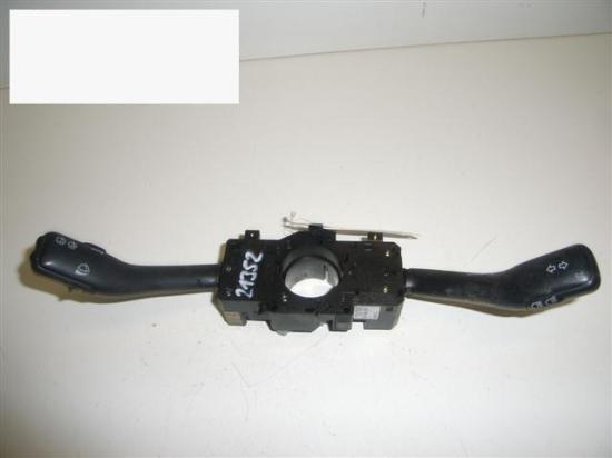 Blinkerschalter AUDI (NSU) A3 (8L1) 1.8 T 8L0953513 Bild Blinkerschalter AUDI (NSU) A3 (8L1) 1.8 T 8L0953513