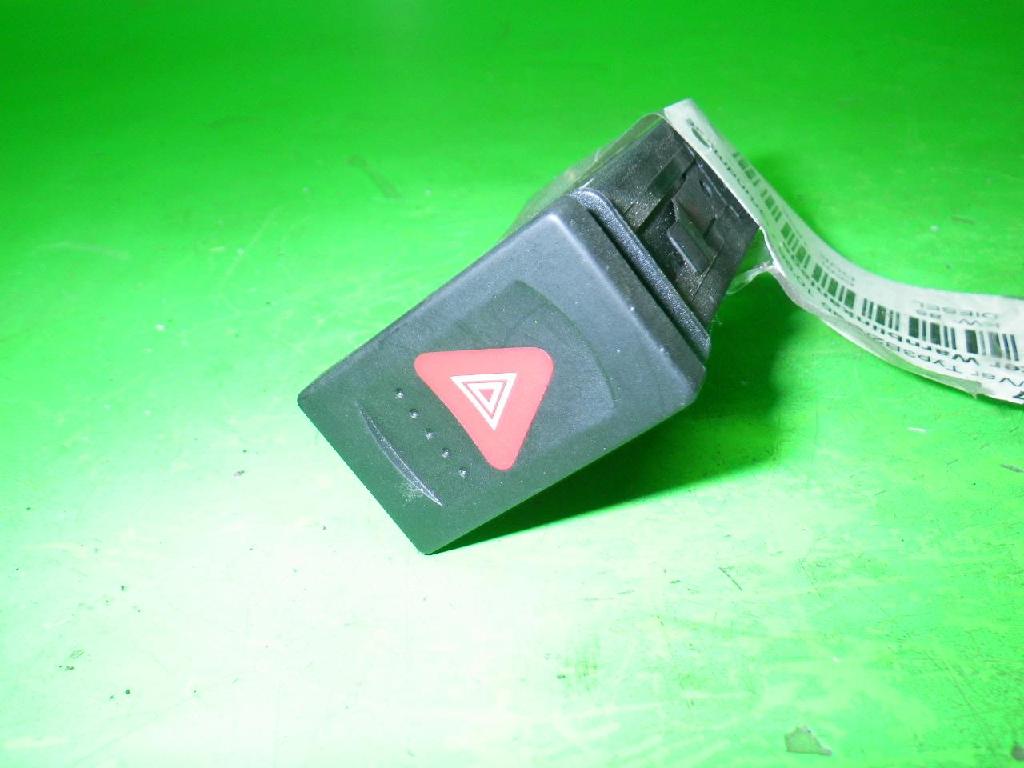 Schalter Warnblinkanlage VW PASSAT Variant (3B5) 1.9 TDI 3B0953235C Bild Schalter Warnblinkanlage VW PASSAT Variant (3B5) 1.9 TDI 3B0953235C
