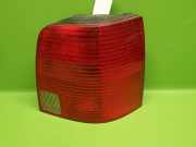 Schlussleuchte rechts VW PASSAT Variant (3B5) 1.8 3B9945257