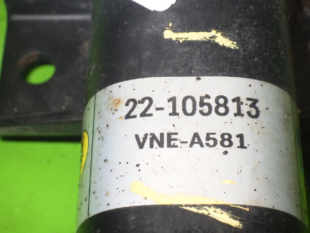 Sto?d?mpfer vorne links VW POLO (9N_) 1.4 16V 22105813