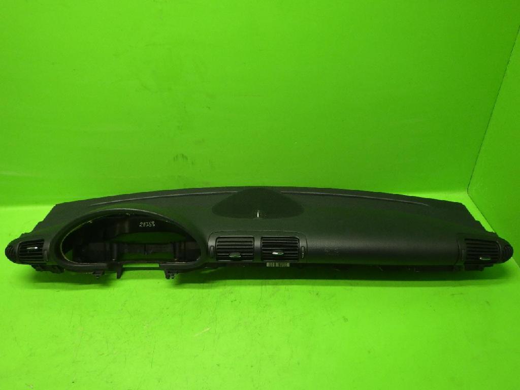 Armaturenbrett MERCEDES-BENZ C-KLASSE (W203) C 220 CDI (203.008) A2036800187 Bild Armaturenbrett MERCEDES-BENZ C-KLASSE (W203) C 220 CDI (203.008) A2036800187