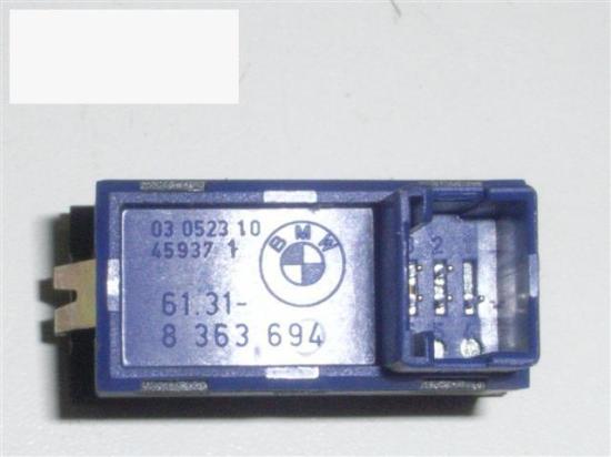 Schalter Antriebsschlupfregelung ASR BMW 5 (E39) 523 i 61318363694 Bild Schalter Antriebsschlupfregelung ASR BMW 5 (E39) 523 i 61318363694