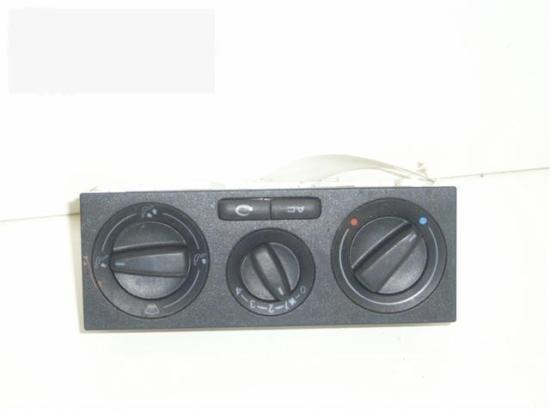 Heizungsregulierelement VW PASSAT (3B2) 1.8 1J0820045A Bild Heizungsregulierelement VW PASSAT (3B2) 1.8 1J0820045A